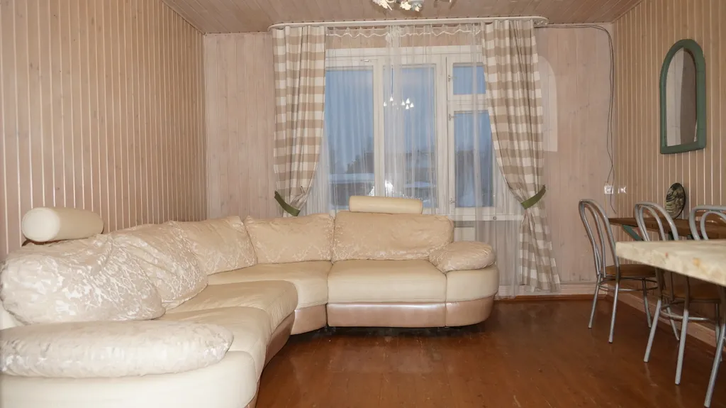 Хорошая квартира в центре города — аренда посуточно в Вельск