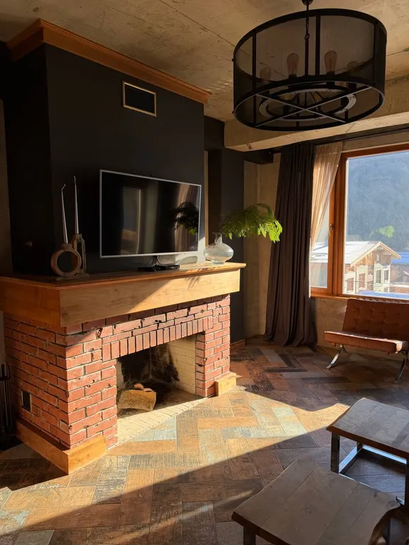 Квартира с 2 каминами в центре — аренда посуточно в Красная Поляна