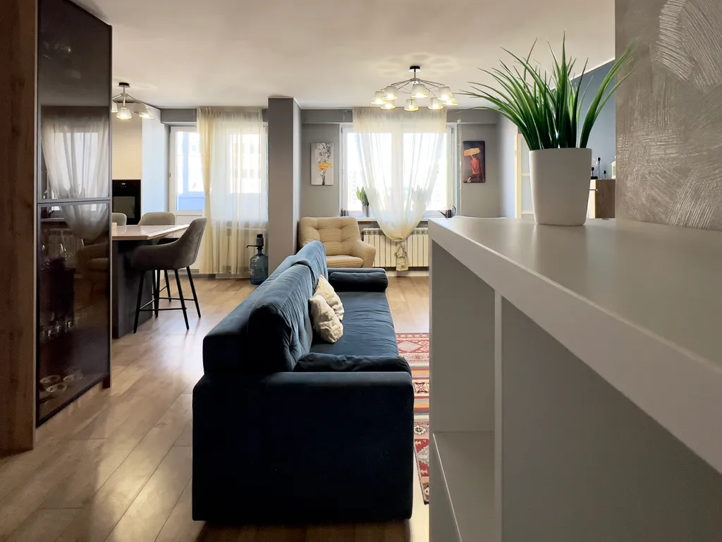 Стильная уютная евро-двушка недалеко от центра травматологии