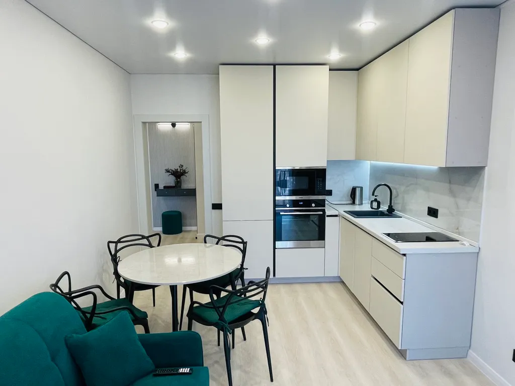 Уютная 1-комнатная квартира с новым современным ремонтом — аренда посуточно в Иркутск