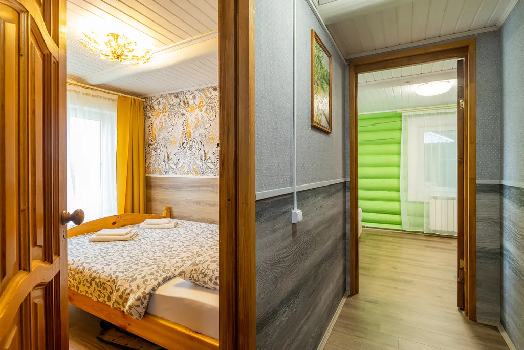 Дом с беседкой с видом на Волгу