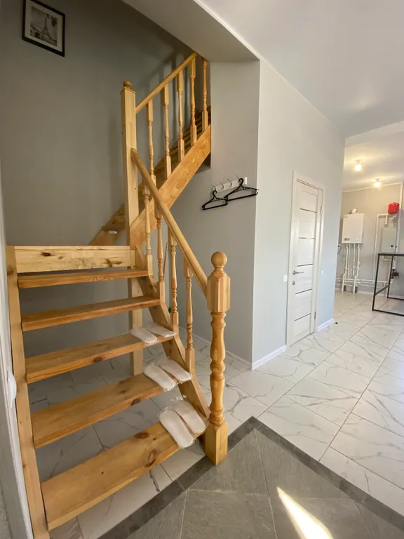 4 комнатный 2 этажный дом