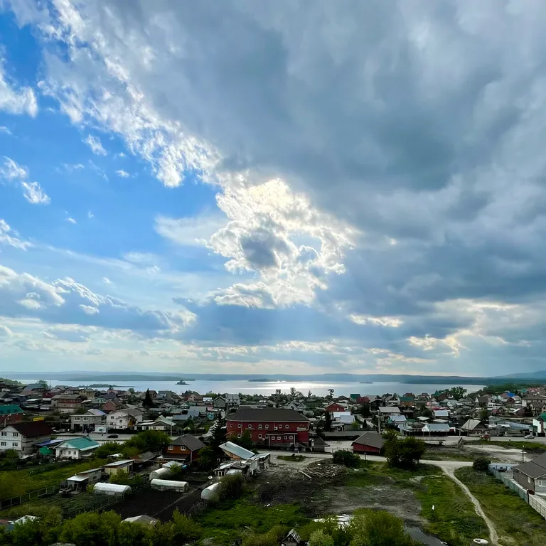 Студия с видом на озеро