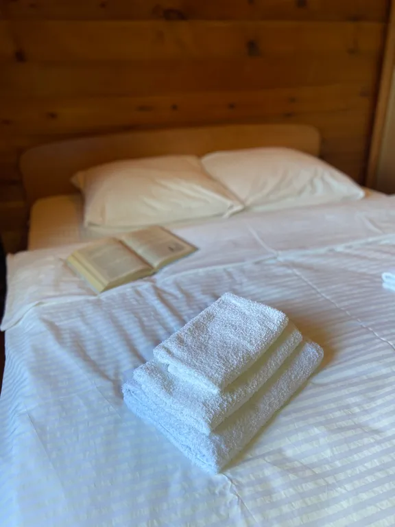 Уютный коттедж с камином