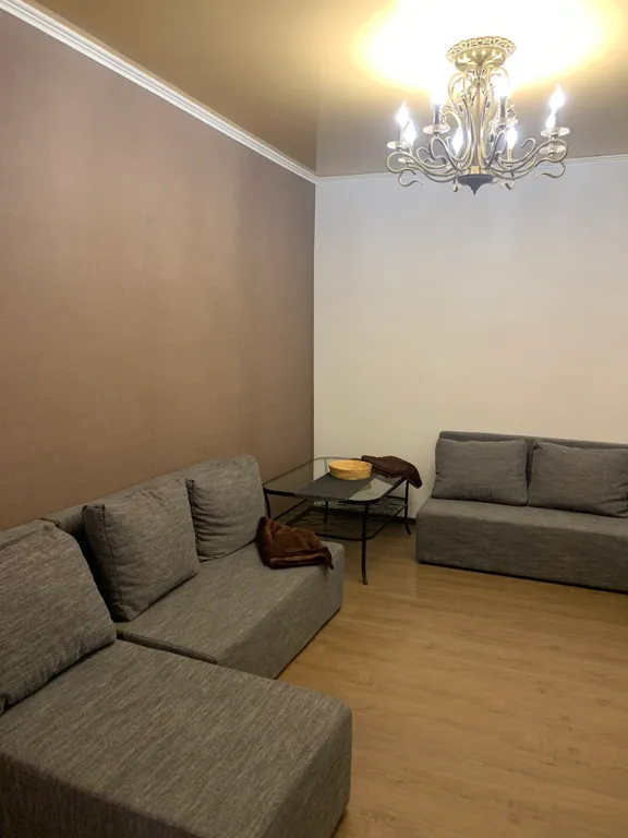 Просторная, уютная трёхкомнатная квартира в центре Пицунды