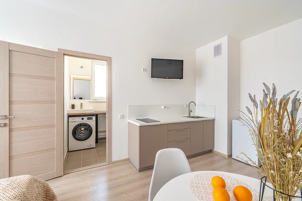 Квартира Уютная студия с выходом на набережную — аренда посуточно в Екатеринбург