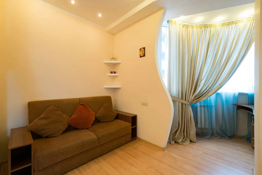 2 комнатная квартира в центре Алматы, рядом с ТРЦ Forum