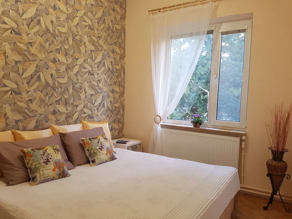 Уютный домик в зеленой зоне в центре