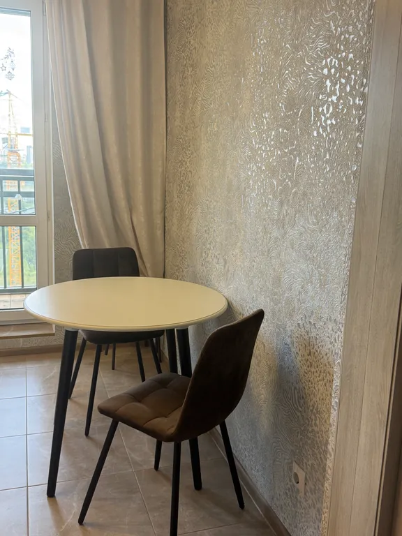 Отличная квартира в новом доме близко к центру города