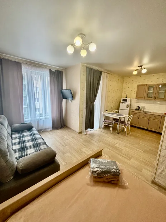 Квартира Уютная студия на ТРЦ "Планета" Современный ЖК — аренда посуточно в Красноярск