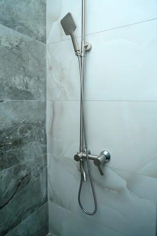 Комфортные апартаменты с видом на метромост и центр