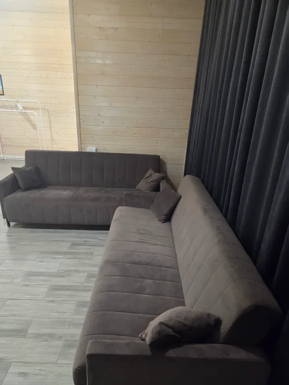 Коттедж Красивый дом у речки — Купанское