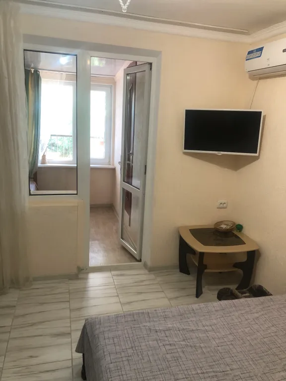 Квартира Трехспальный улучшений номер с видом на море — аренда посуточно в Семидворье