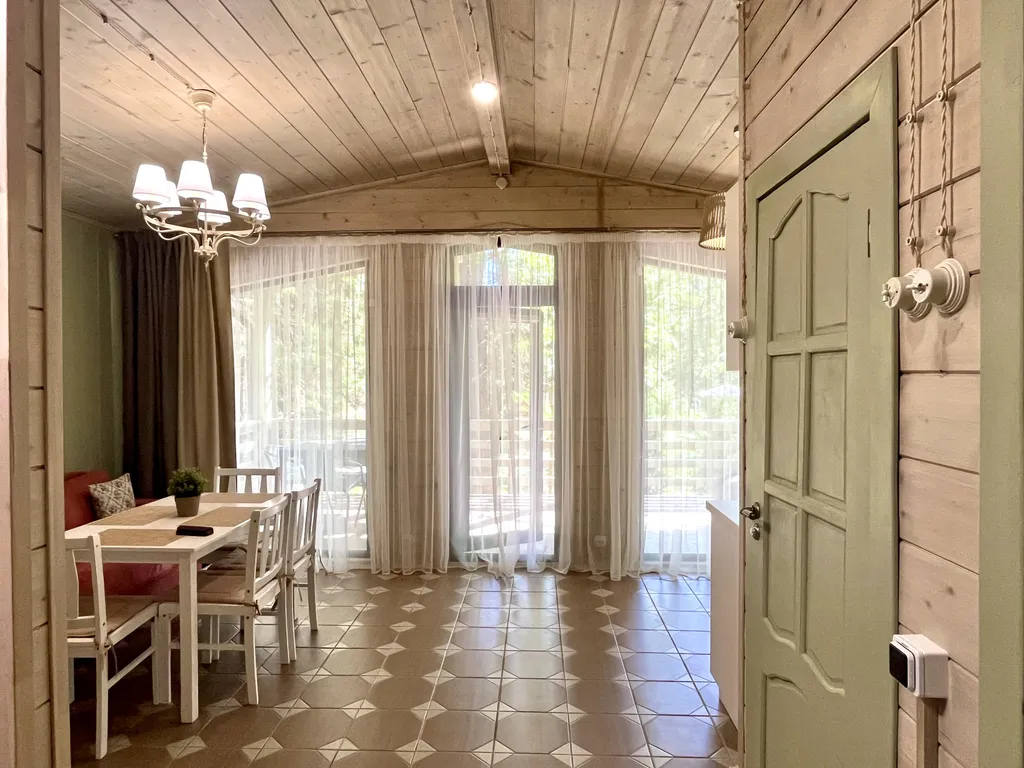 Коттедж Дизайнерский коттедж на берегу озера Волго на Селигере — Турбаза Чайка