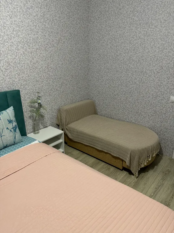 Высокий этаж, окна в пол, новый дом