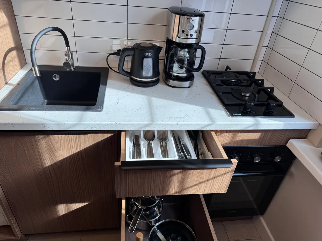 Современная квартира для отдыха и работы в спокойном районе