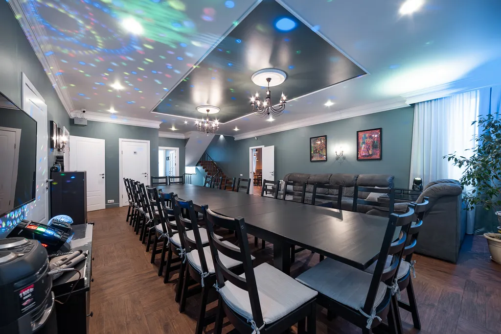 Коттедж 8-комнатный Дом — Голиково