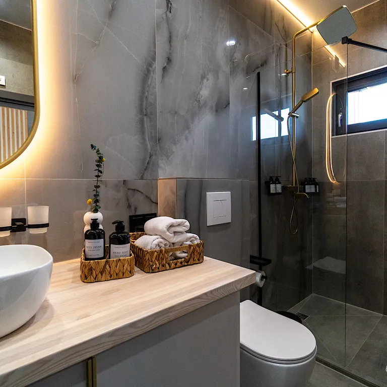 Домик в Икше с сауной и камином (Glassbox108 Premium 2)