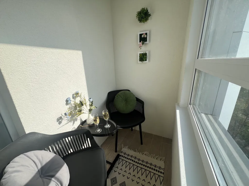 Очень уютная квартира с видом на пруд