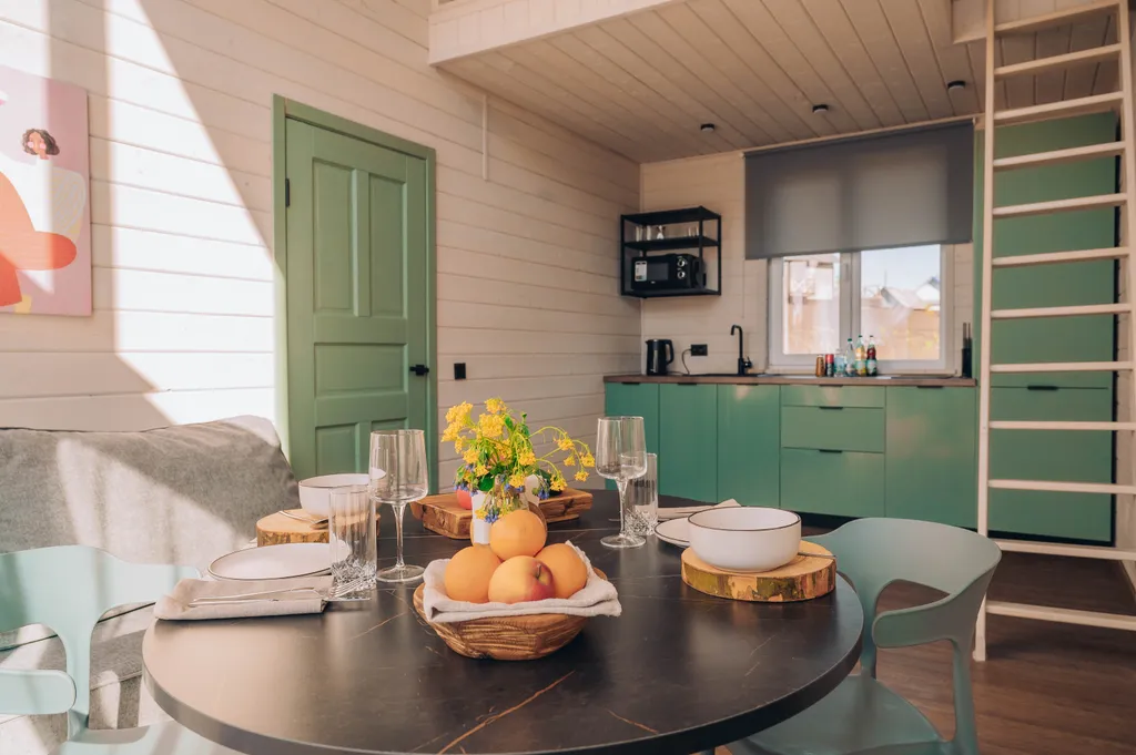 Гостевой домик с панорамными окнами