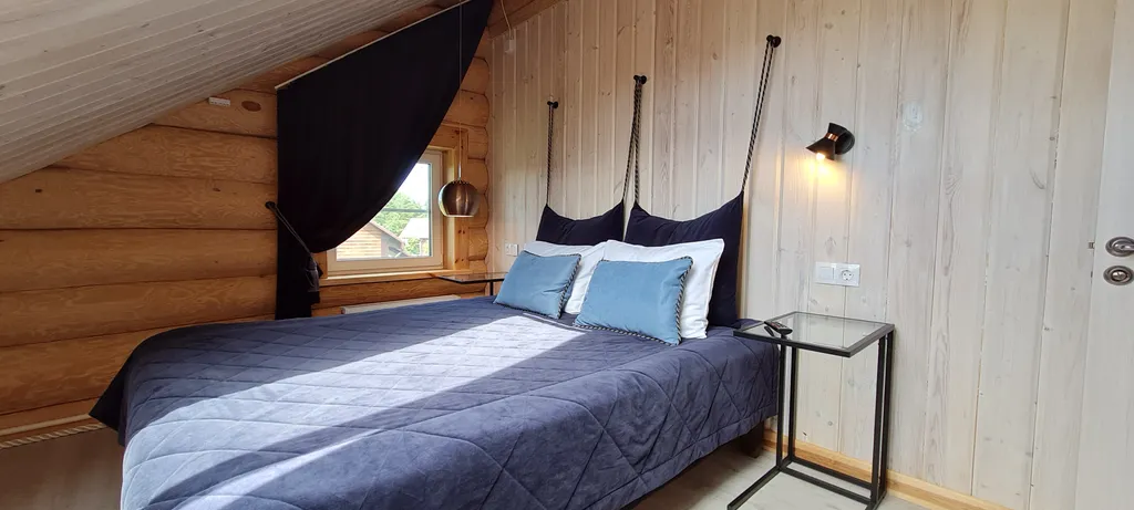 Гостевой дом на берегу лесного озера