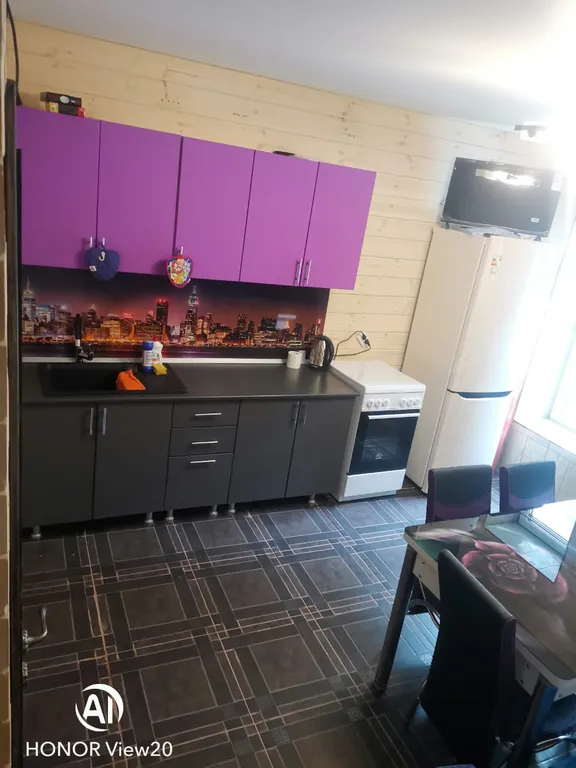 Уютный 3-х этажный коттедж в центре Домбая