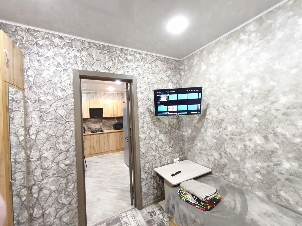 Уютная современная квартира