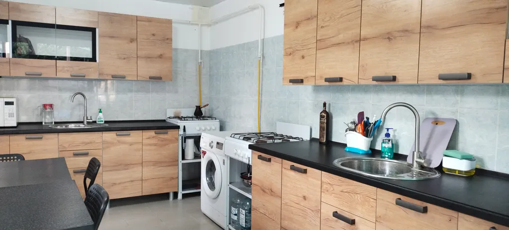 Просторный номер для семьи в небольшом уютном доме с хорошим бассейном