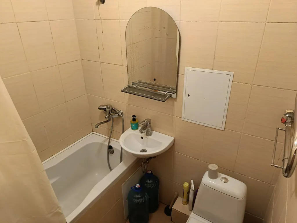 Вода есть, накопительный бак есть, тихий центр