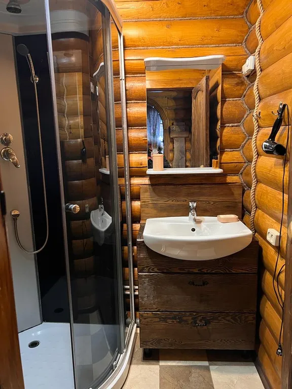 Дом на озере