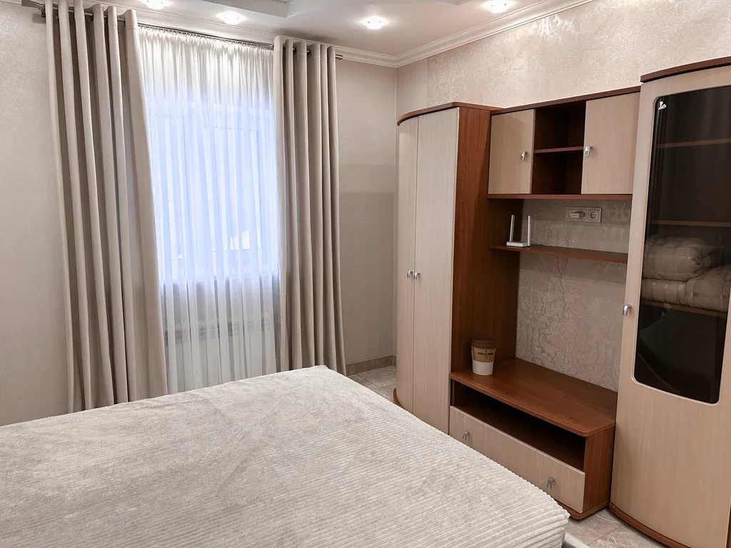 Дом с бассейном и баней в Самаре