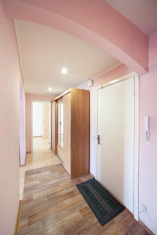 Светлая, чистая двухкомнатная квартира