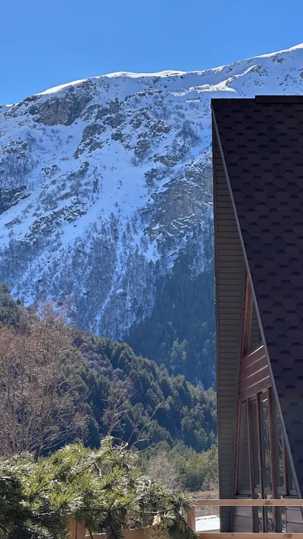 Уютный гостевой дом в Приэльбрусье с потрясающими видами на горы и лес