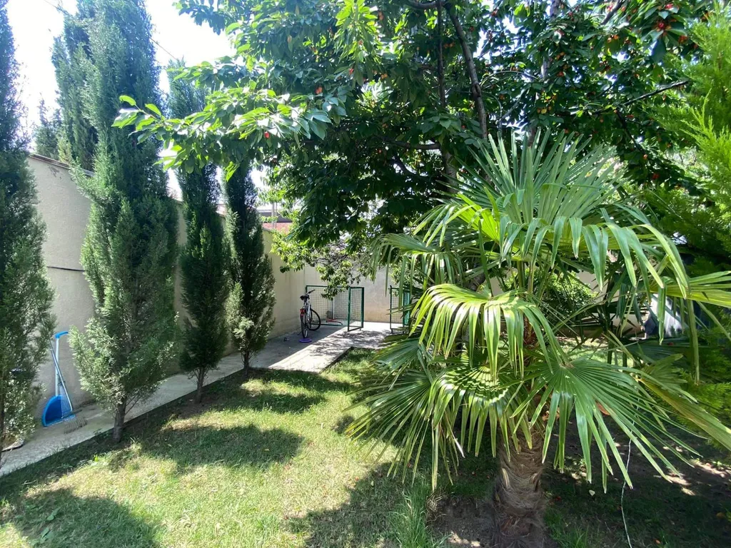 5-комнатный Дом