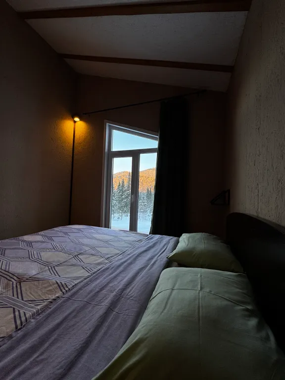 Коттедж Уютный домик с видом на горы — Шерегеш