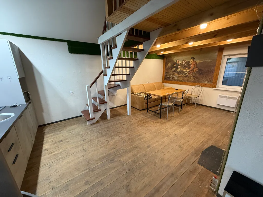 Дом с баней и бассейном на снт Металлург