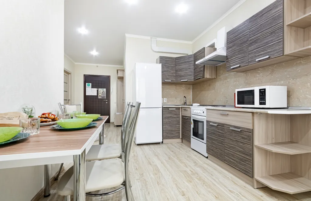 Квартира Квартира Светлая евродвушка в центре, 2 жк-телевизора, удобная кровать, 24/7 — Краснодар