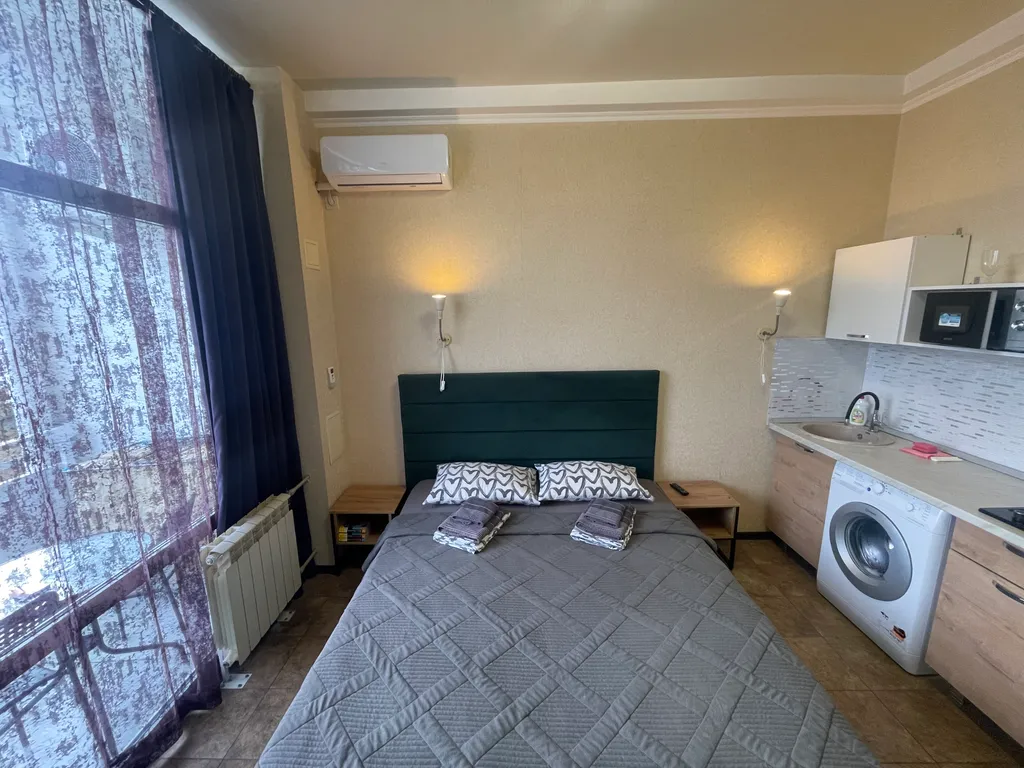 Квартира Уютная квартира студия с балконом и видом на море — Сочи