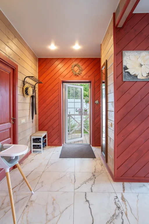 Коттедж Дом в лесном участке у реки с баней и горячей купелью фурако — Логиново