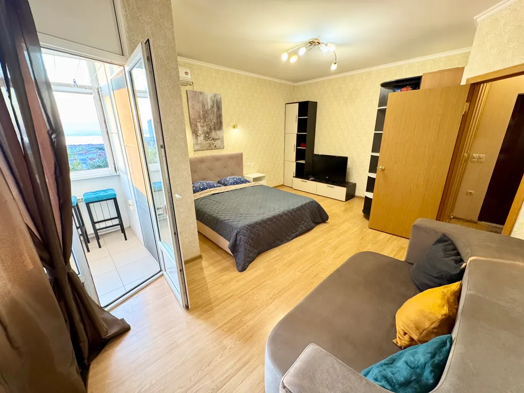 Квартира Квартира в центре с видом на море — Геленджик