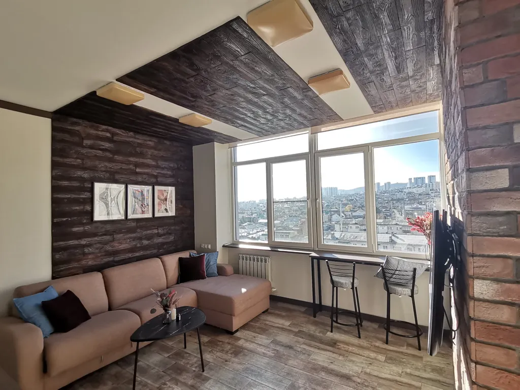 Стильная однокомнатная квартира с  панорамным видом а город — аренда посуточно в Новороссийск