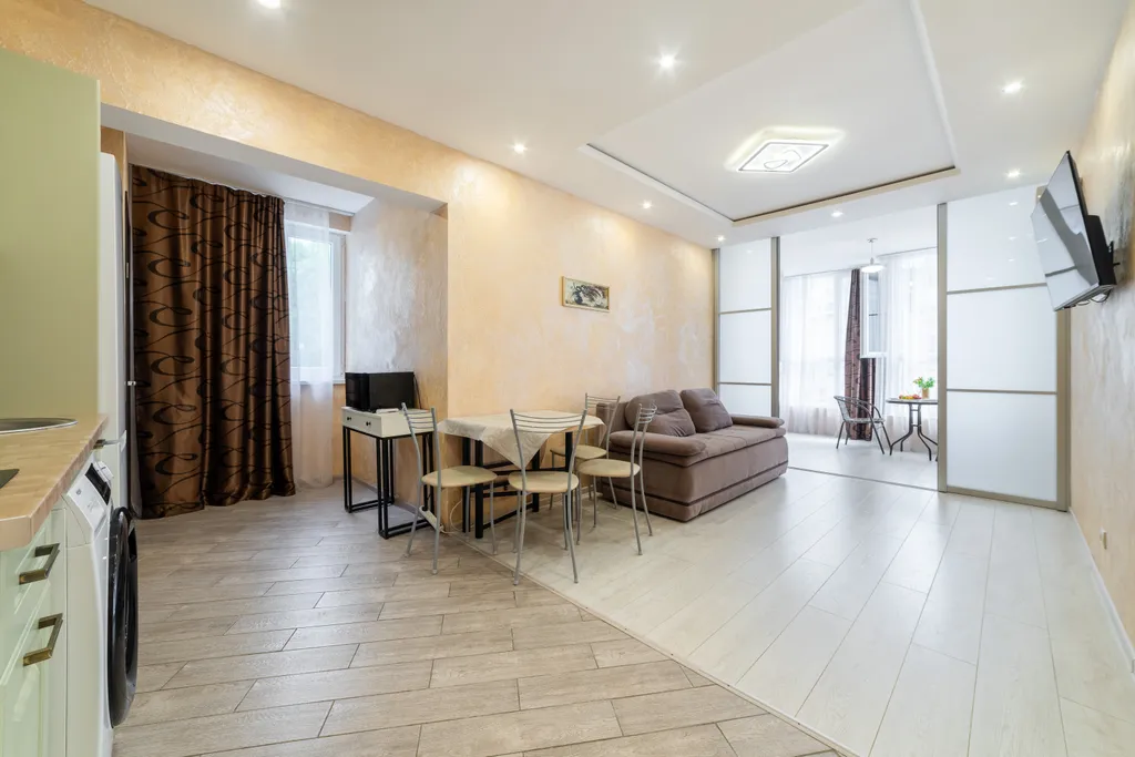 Двухкомнатная квартира с изолированными комнатами 15 минут до моря