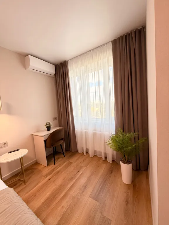 Уютная квартира рядом с ТРК Семья