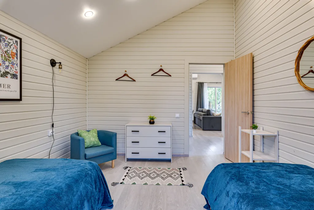 Альпийский - дом с костровой чашей и колонкой Алиса