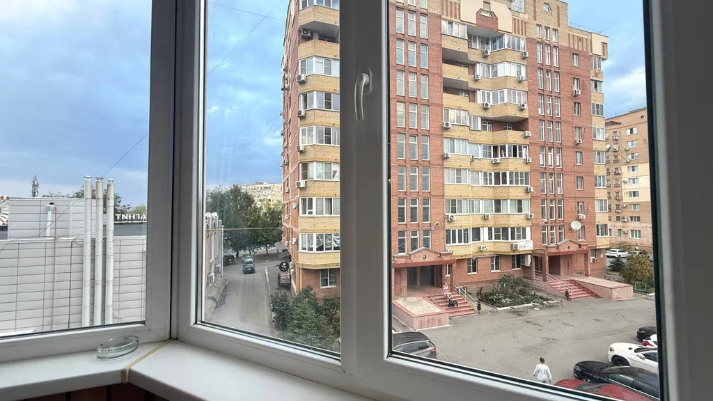 Семейная 2-комнатная квартира с детской кроваткой