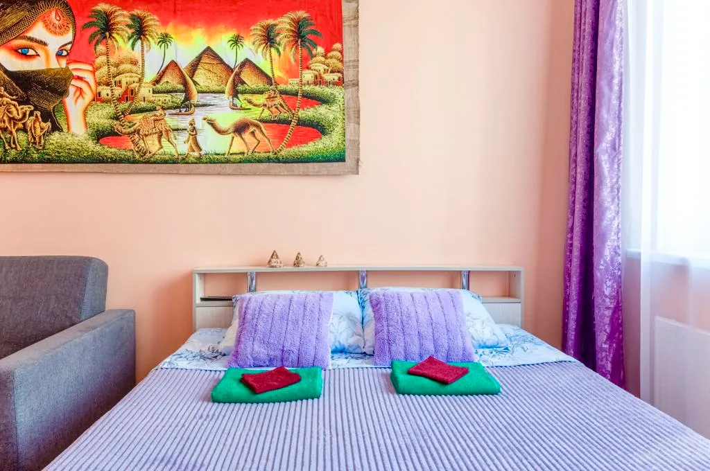 Уютная светлая квартира недалеко от метро Дыбенко