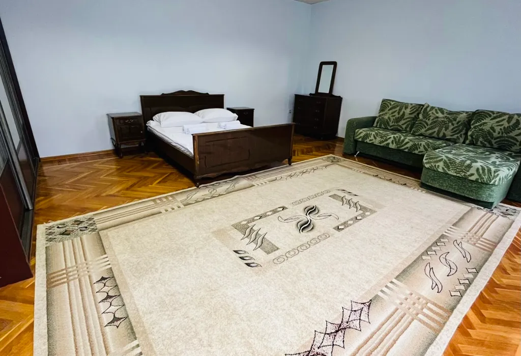 Уютный дом в самом центре города