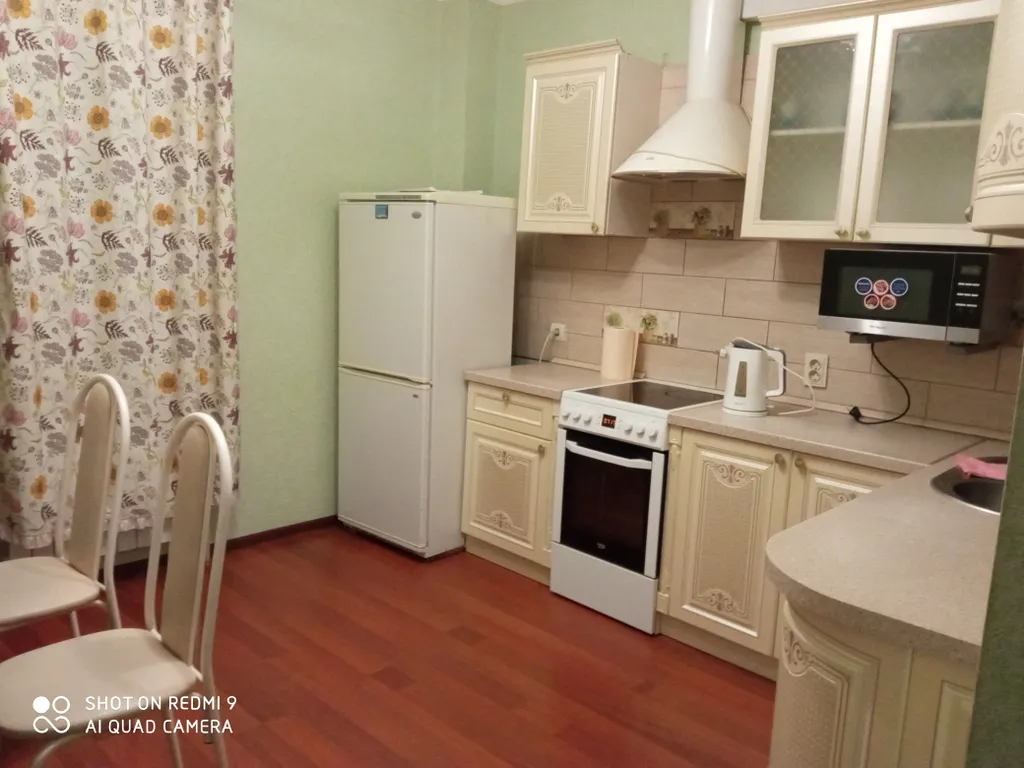 Большая 2х комнатная квартира — аренда посуточно в Астрахань