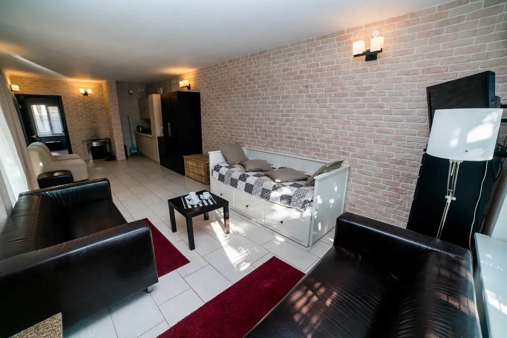 Коттедж 3-комнатный Дом — Кучугуры