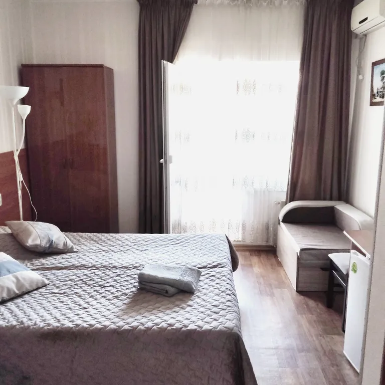 Квартира Комната — Сириус